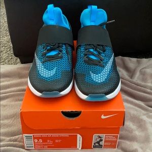 Women’s Nike Air Zoom Strong Size 9.5